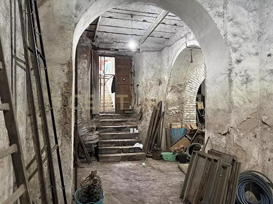 Immagine 54 di Locale commerciale in vendita  in Via 6 Aprile 59 a Catania