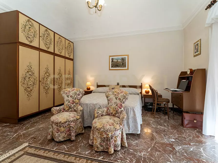 Immagine 35 di Pentalocale in vendita  in Via Antonino di Sangiuliano 185 a Catania