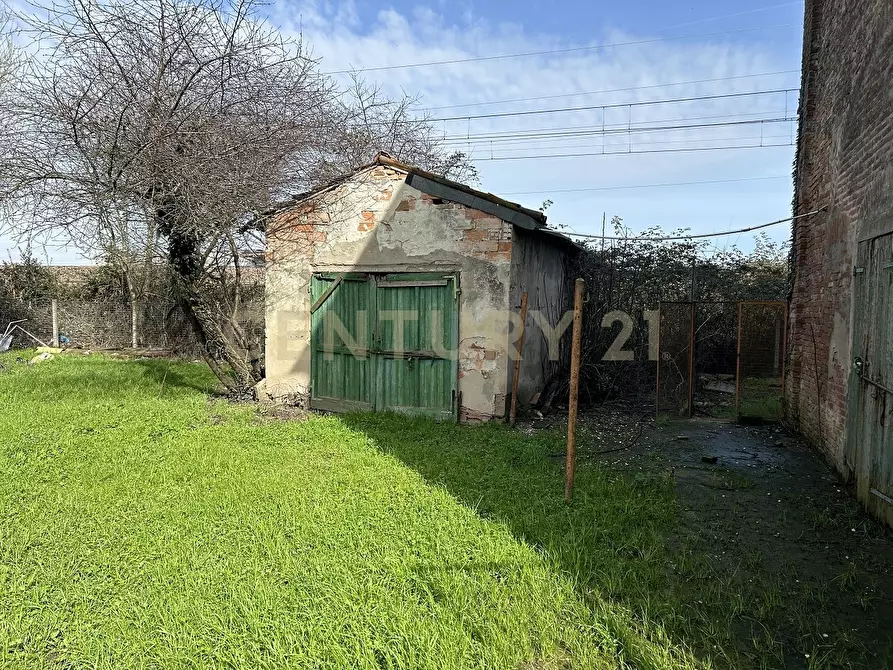 Immagine 11 di Rustico / casale in vendita  in Argine San Lorenzo 11 a Ostiglia
