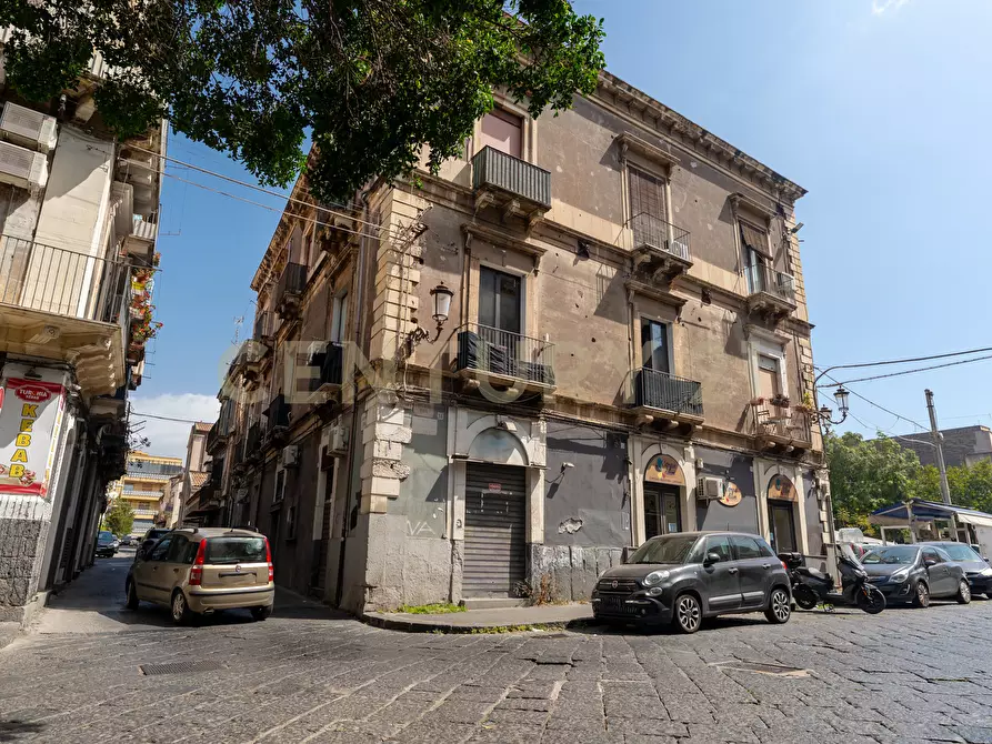 Immagine 47 di Quadrilocale in vendita  in Piazza Miracoli 2 a Catania