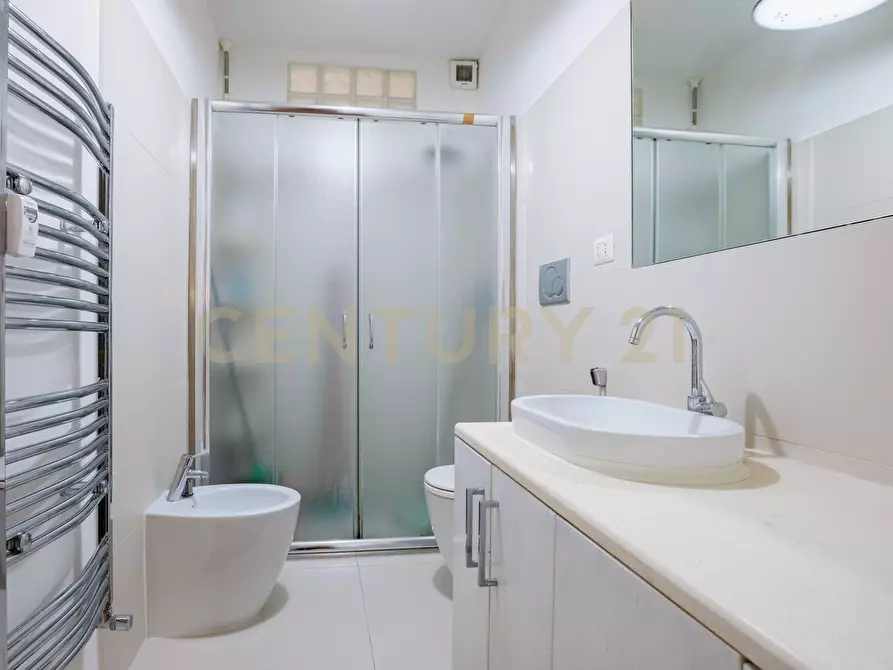 Immagine 31 di Quadrilocale in vendita  in Via di Valle Aurelia 130 a Roma