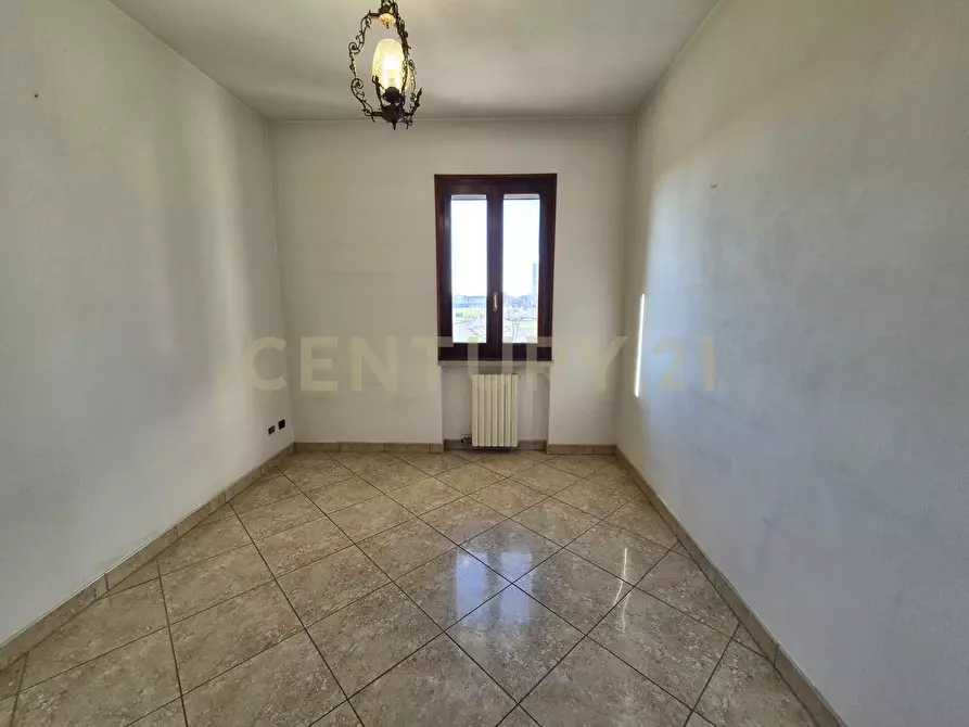 Immagine 12 di Quadrilocale in vendita  in Via Mantova 171 a Cerea