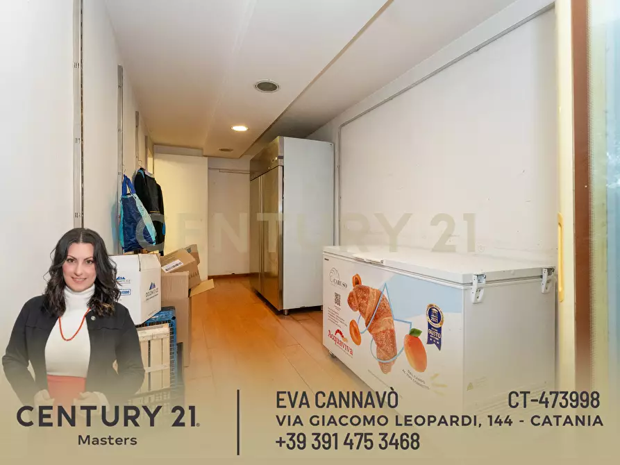 Immagine 55 di Bar / Ristorante in vendita  in Piazza Tivoli 1 a Tremestieri Etneo