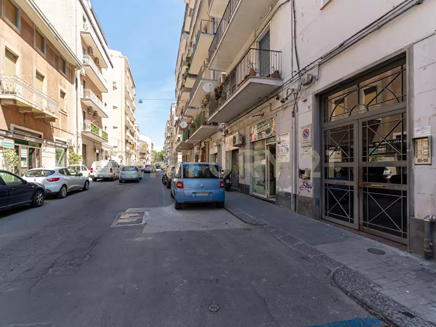 Immagine 10 di Appartamento in affitto  in Via Vittorio Emanuele Orlando 130 a Catania
