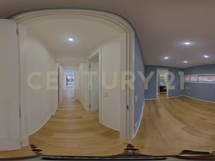 Immagine 20 di Loft/Open space in vendita  in Via dell'Olmata 30 a Roma