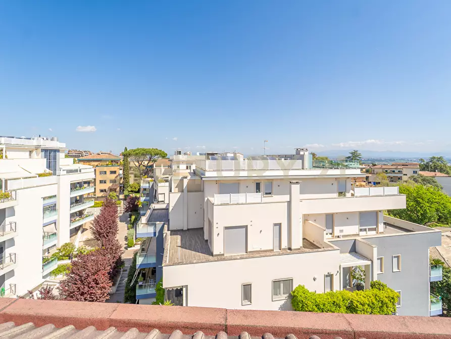 Immagine 72 di Attico in vendita  in Viale Cortina d'Ampezzo 199 a Roma