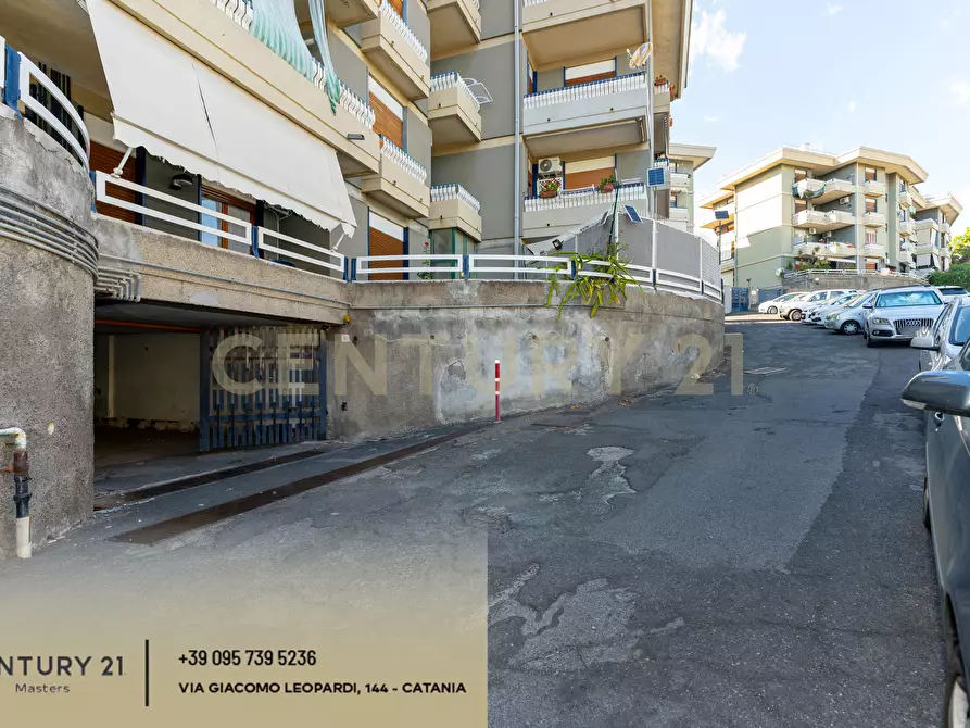 Immagine 5 di Garage in vendita  in Via Generale Umberto Nobile 9 a San Gregorio Di Catania