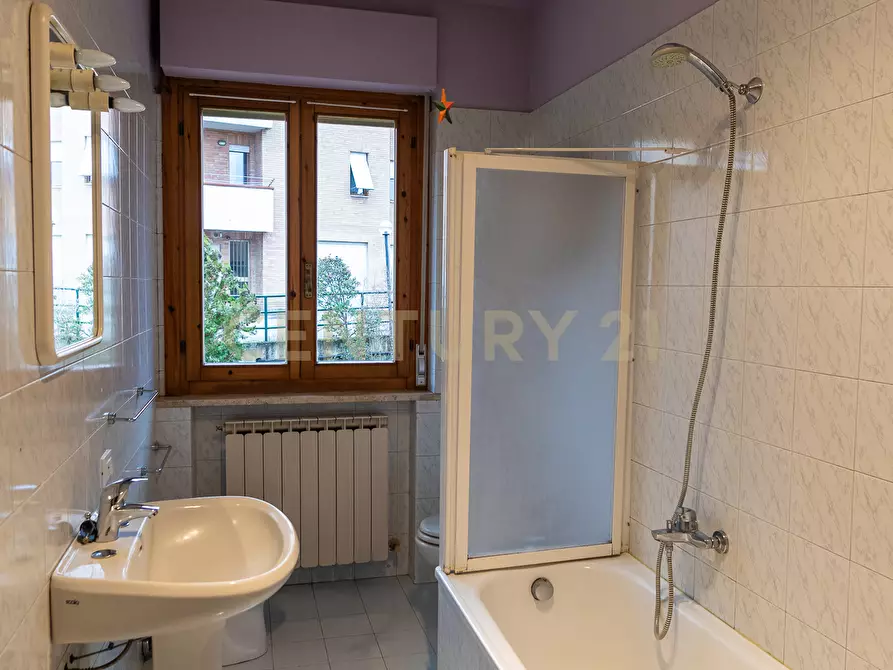 Immagine 39 di Pentalocale in vendita  in Via A. Vignali 16 a Siena