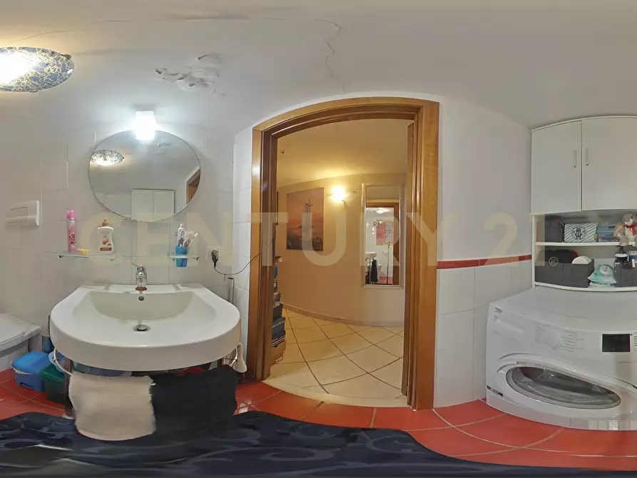 Immagine 46 di Trilocale in vendita  in Via del Vecchio Bastione 29 a Catania