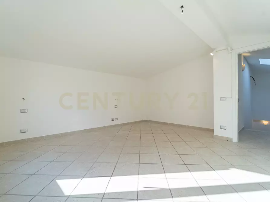 Immagine 34 di Casa bifamiliare in vendita  in Via Appia Nuova 17 a Albano Laziale