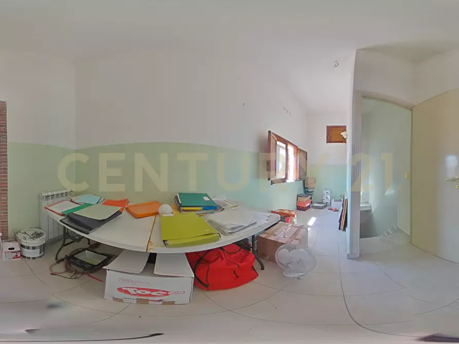 Immagine 73 di Villa in vendita  in Via Quartiere Longo 18 a Aci Castello