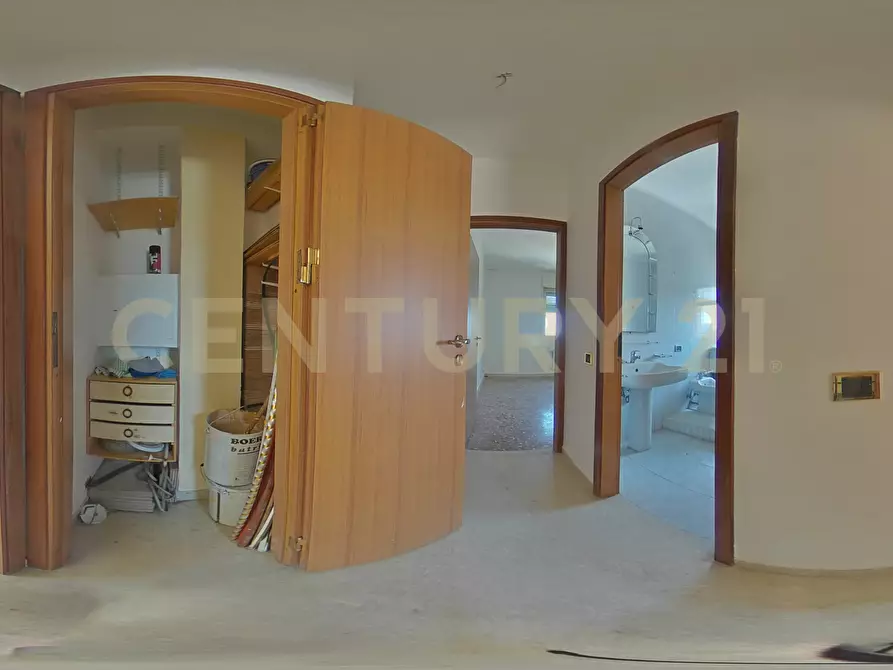 Immagine 43 di Quadrilocale in vendita  in Via Santa Maria di Gesù 72 a Caltagirone
