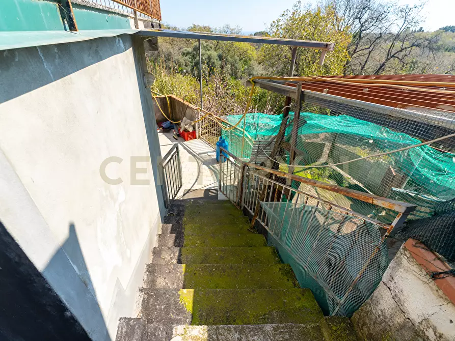 Immagine 37 di Villa in vendita  in Via Ramondetta 47 a Aci Sant'antonio