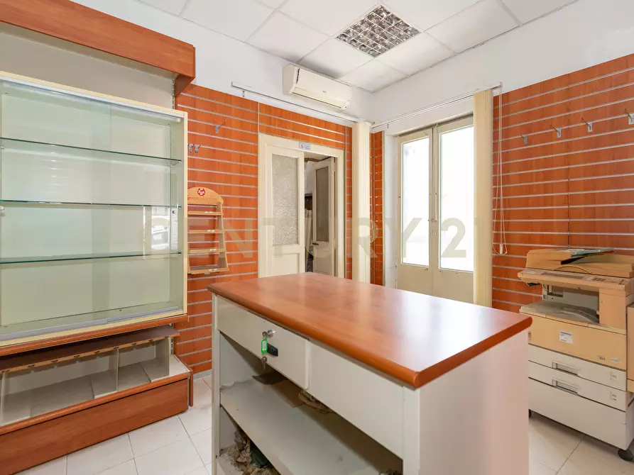 Immagine 18 di Trilocale in vendita  in Via Re Martino 56 a Catania