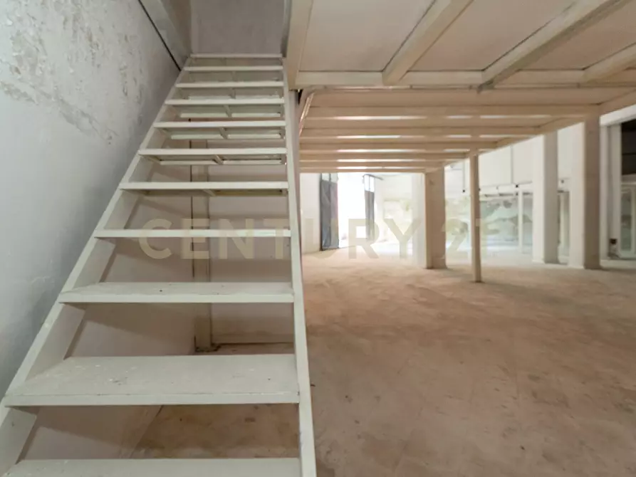 Immagine 9 di Casa indipendente in vendita  in CORSO SAN VITO 141 a Catania