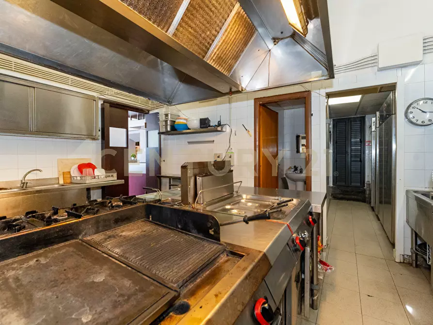 Immagine 23 di Casa indipendente in vendita  in Via Giuseppe Garibaldi 68-70-72 a Nicolosi