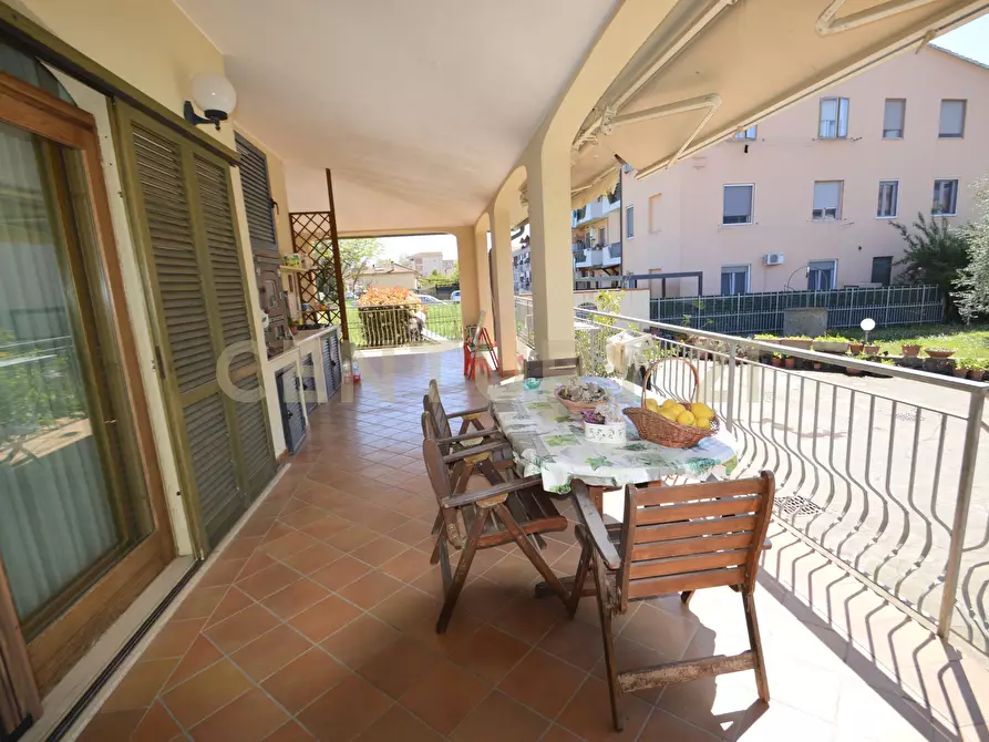 Immagine 4 di Villa in vendita  a Grosseto