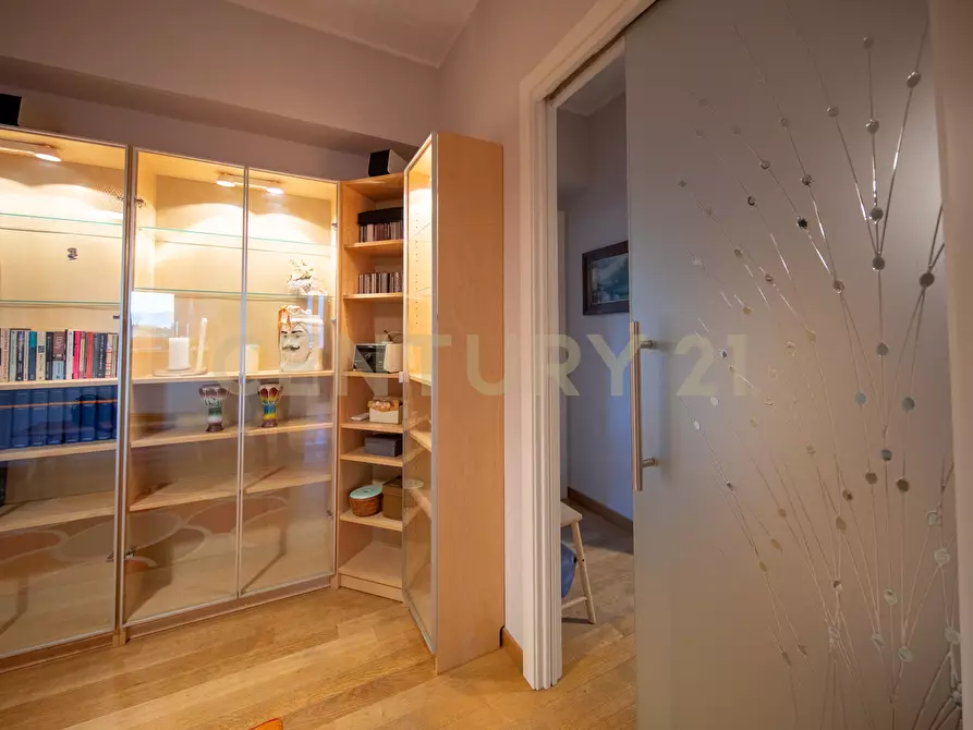 Immagine 33 di Quadrilocale in vendita  in Viale Ippocrate 116 a Roma