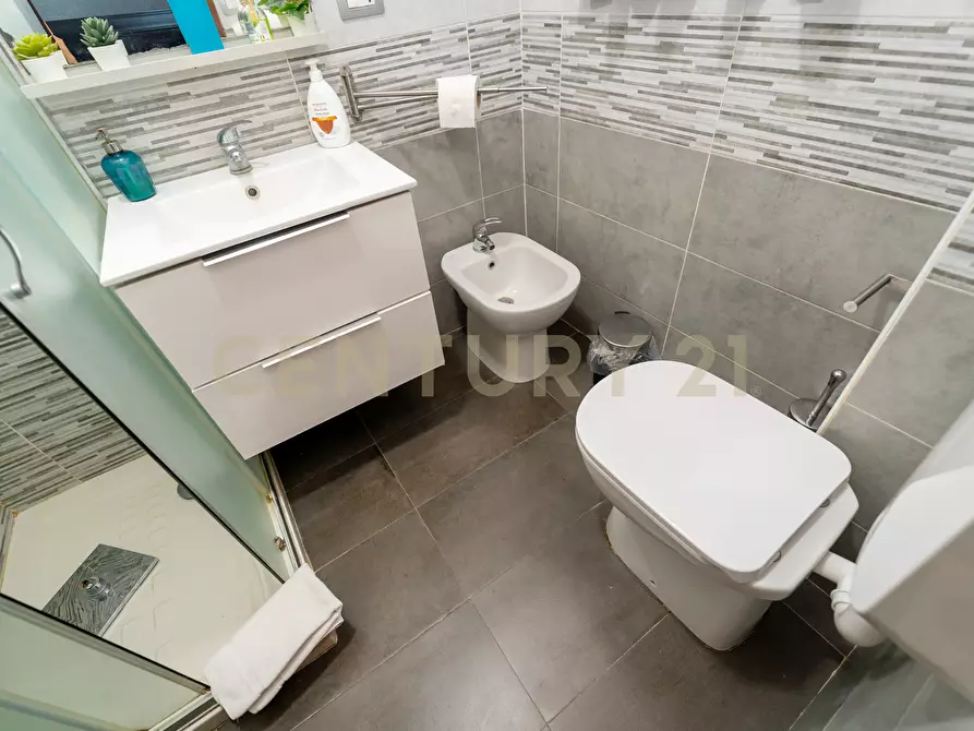 Immagine 23 di Quadrilocale in vendita  in Via Carnazza Amari 7 a Catania