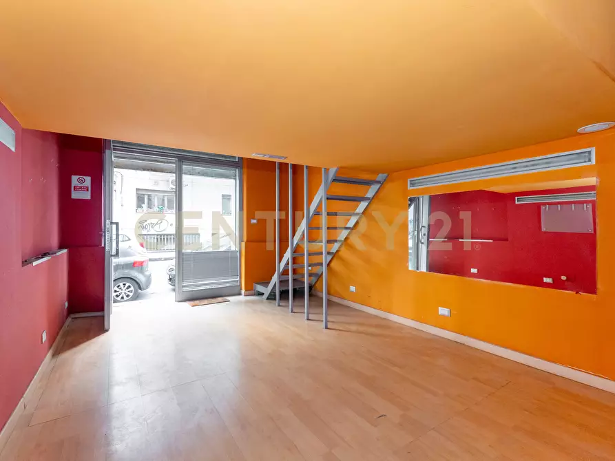 Immagine 5 di Locale commerciale in vendita  in Via Padova 64 a Catania