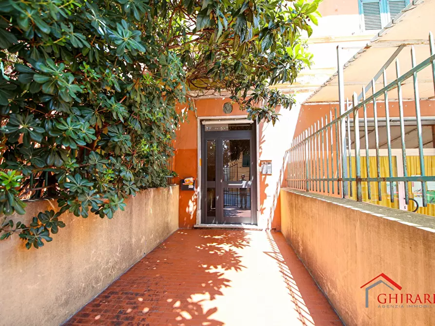 Immagine 33 di Quadrilocale in vendita  in Via Domenico Oliva 7 a Genova