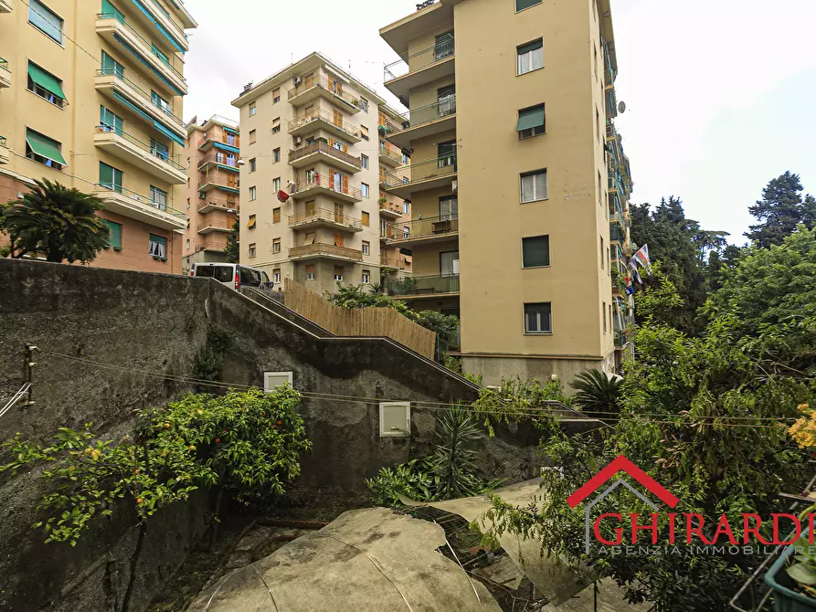Immagine 36 di Quadrilocale in vendita  in Piazza Giovanni Tarello 9 a Genova