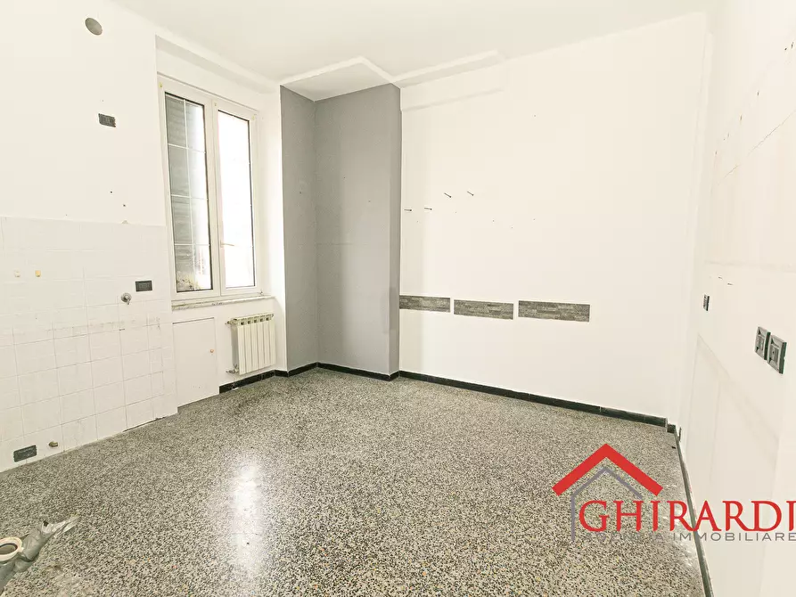 Immagine 10 di Quadrilocale in vendita  in VIA SAN LUIGI 18 a Genova