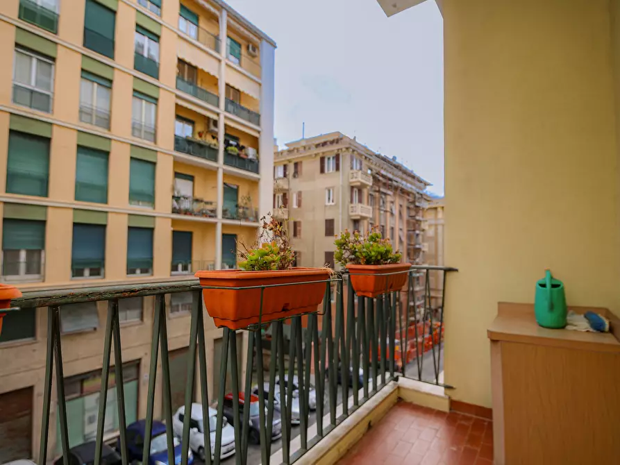 Immagine 38 di Quadrilocale in vendita  in VIA MOLFINO 6 a Genova