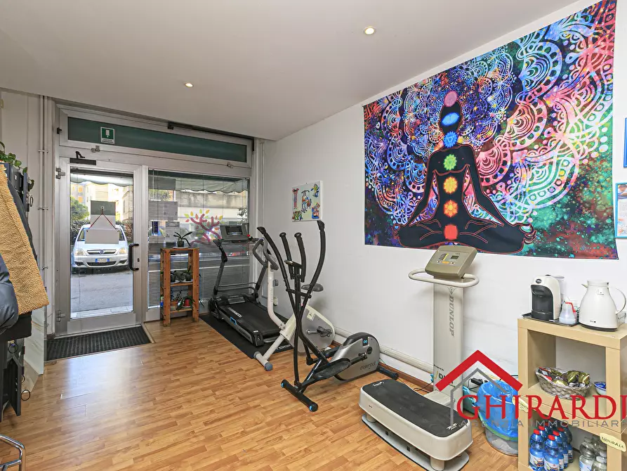 Immagine 25 di Locale commerciale in vendita  in BORZOLI 88M a Genova