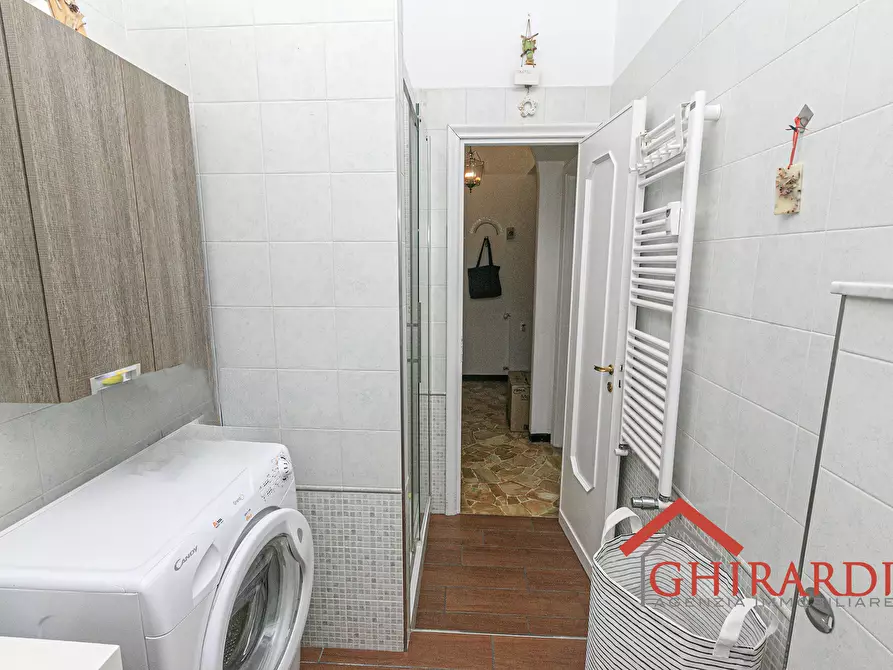 Immagine 19 di Bilocale in affitto  in VIA GIULIO TANINI 47F a Genova