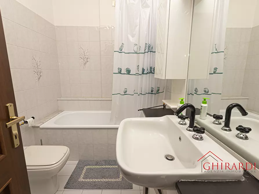 Immagine 16 di Bilocale in affitto  in VIALE VILLA GAVOTTI 43 a Genova