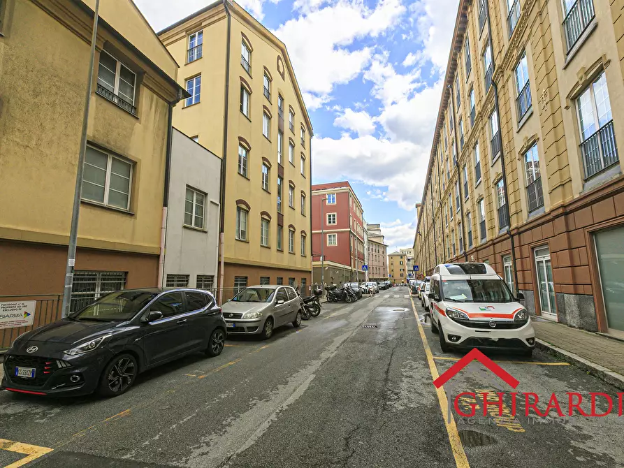Immagine 26 di Ufficio in vendita  in Via Bombrini a Genova
