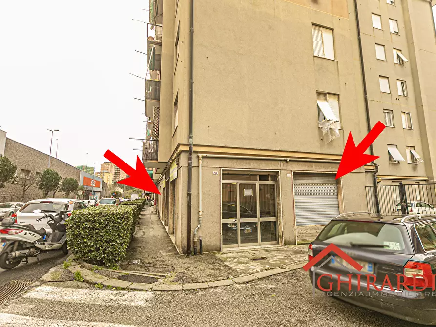 Immagine 17 di Attività artigianale in vendita  in VIA VEZZANI 210R a Genova