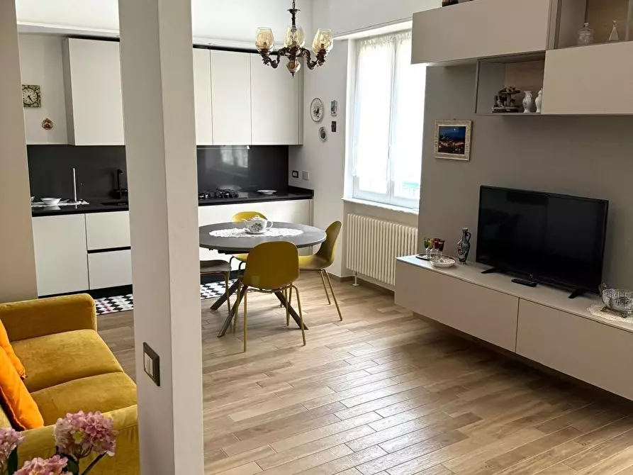 Immagine 10 di Bilocale in affitto  in VIA FOGAZZARO 9 a Genova