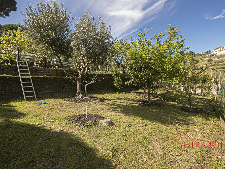 Immagine 75 di Villa in vendita  in VIA PECORILE a Celle Ligure