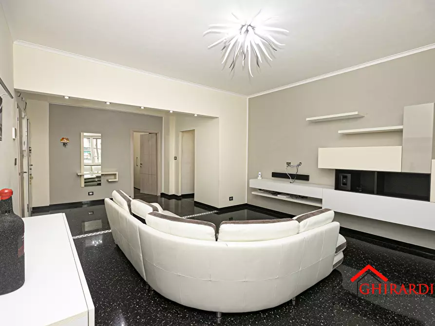 Immagine 9 di Pentalocale in affitto  in Via Alberto Picco 4 a Genova