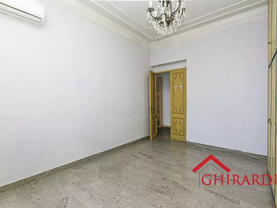 Immagine 26 di Quadrilocale in vendita  in Piazza Cristoforo Bonavino 11 a Genova