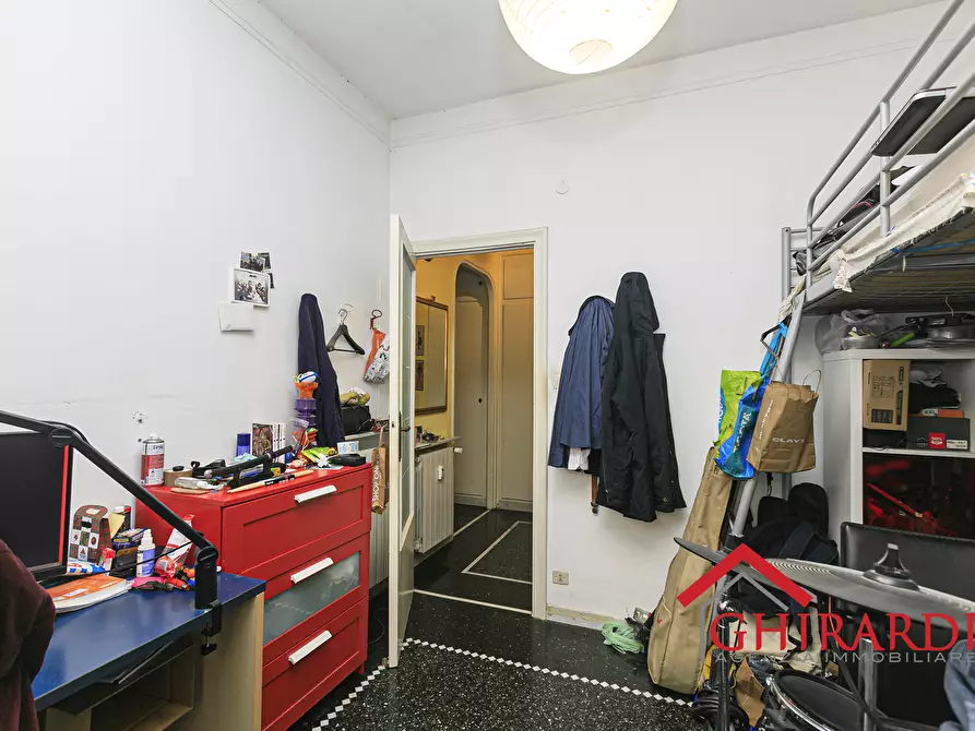 Immagine 21 di Quadrilocale in vendita  in Piazza Giovanni Tarello 9 a Genova