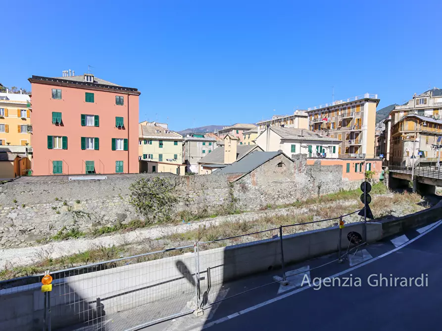 Immagine 24 di Trilocale in vendita  in VIA CHIARAVAGNA 5 a Genova
