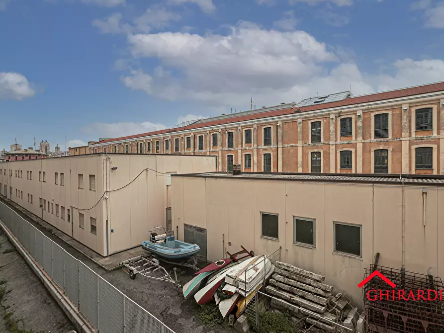 Immagine 41 di Quadrilocale in affitto  in Calata Andalò di Negro 3 a Genova