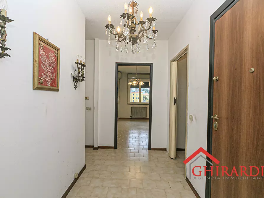 Immagine 3 di Trilocale in vendita  in VIA BORZOLI 54B a Genova