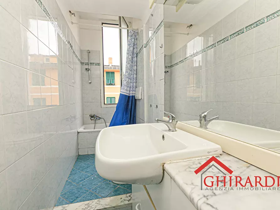 Immagine 17 di Bilocale in vendita  in VIA ANDREA DEL SARTO 26 a Genova