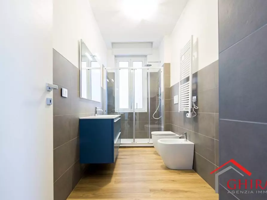 Immagine 21 di Quadrilocale in vendita  in Corso Andrea Podestà 8 a Genova