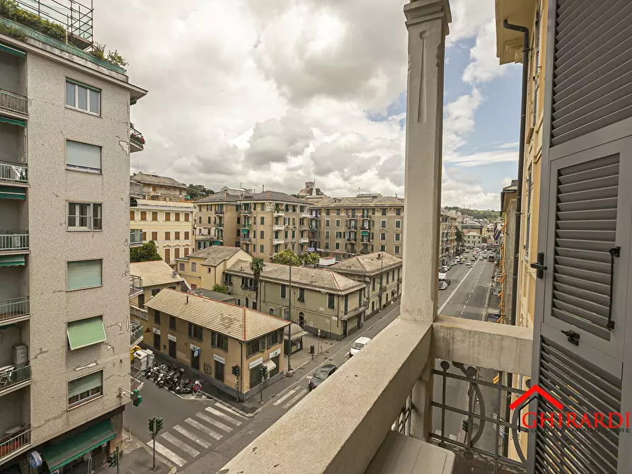 Immagine 35 di Trilocale in affitto  a Genova