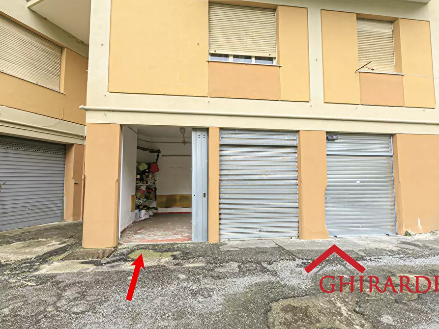 Immagine 3 di Garage in vendita  in Via Sant'Alberto 9 a Genova