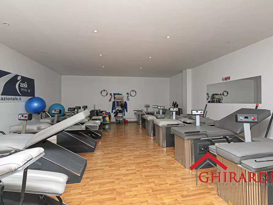 Immagine 26 di Locale commerciale in vendita  in BORZOLI 88M a Genova