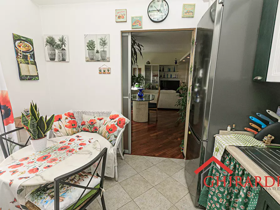 Immagine 13 di Trilocale in affitto  in VIA DELL'INSURREZIONE 12A a Genova