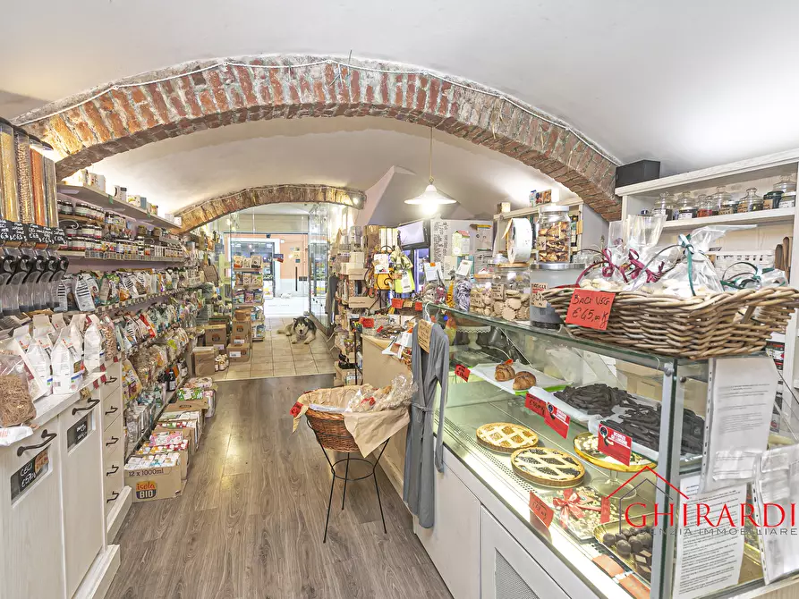 Immagine 1 di Locale commerciale in vendita  a Genova