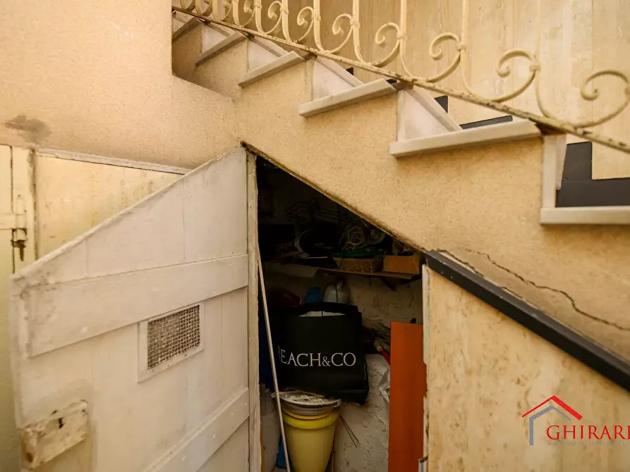 Immagine 36 di Quadrilocale in vendita  in Via Domenico Oliva 7 a Genova