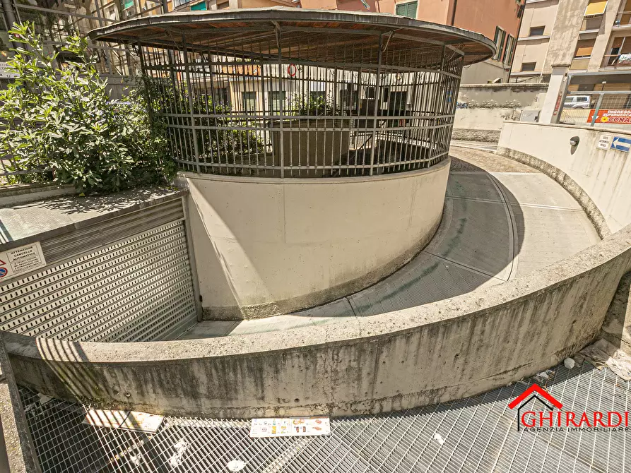 Immagine 17 di Garage in vendita  in Via Emanuele Ferro a Genova